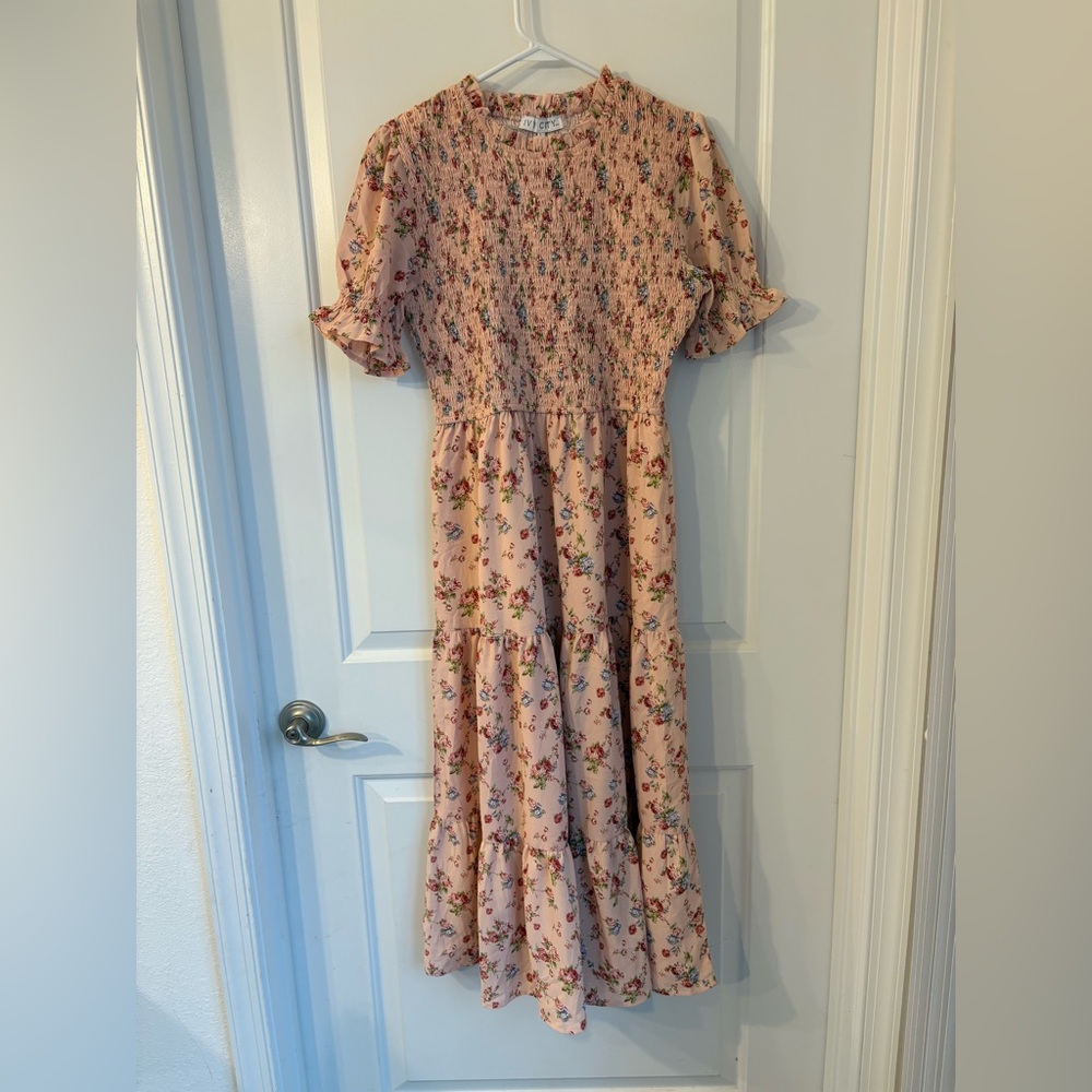 Ivy City Co Blush Floral Long Sleeve Dress